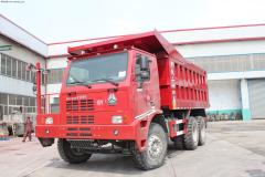 中國重汽 HOWO 370馬力 6X4 寬體礦用自卸車