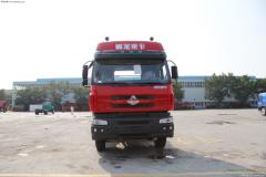 東風柳汽 霸龍重卡 260馬力 8X2 排半廂式載貨車(LZ5313XXYPEL)